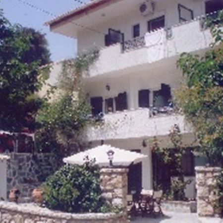 Yasemi Rooms Vasilikí Extérieur photo